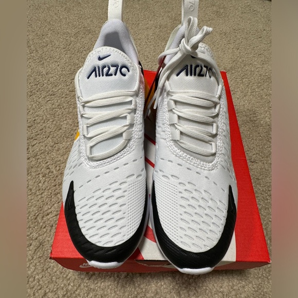 NEW Nike Air Max 270s - Picture 5 of 7